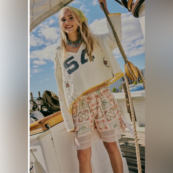 Free People Pants - Free people blooming lace shorts